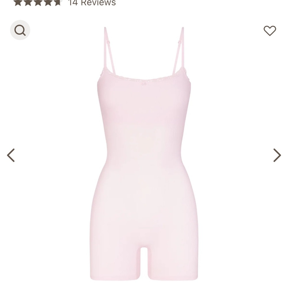SKIMS SOFT LOUNGE LACE SCOOP ONESIE